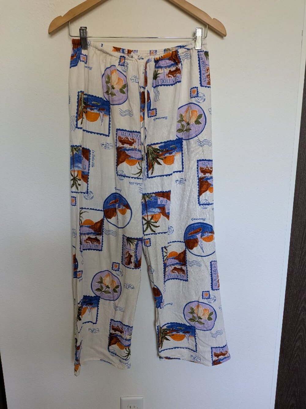 Label of Love Wide Leg‎ Pants Women- Size  White Postcard Print Linen Blend -